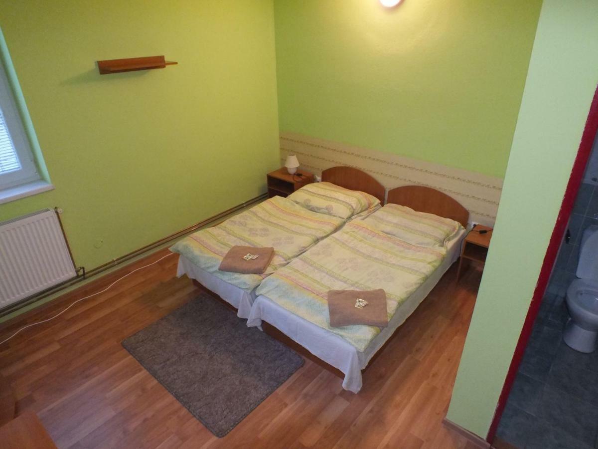 Fan Fan Penzion Rožňava Eksteriør bilde